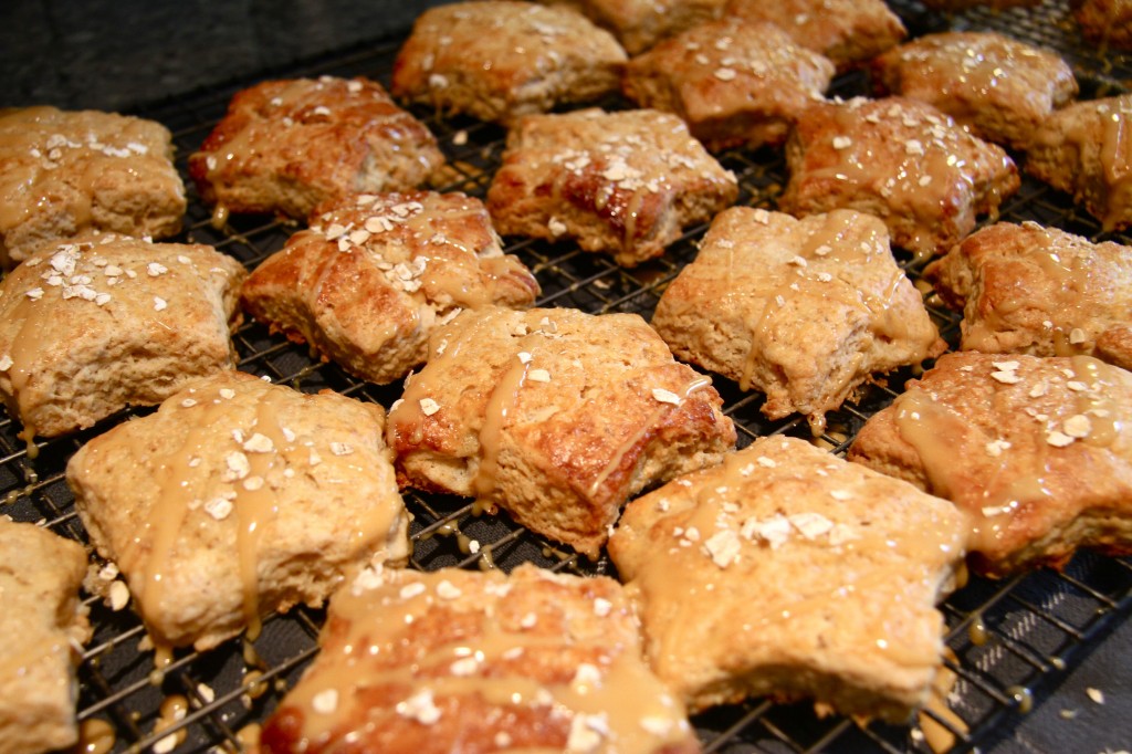 mapleoatmealsconescooling