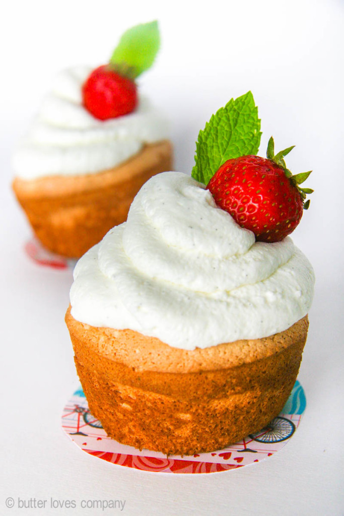 angel-food-cupcakes-recipe-7