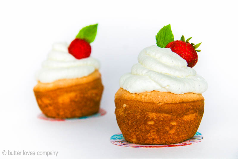 angel-food-cupcakes-recipe-9