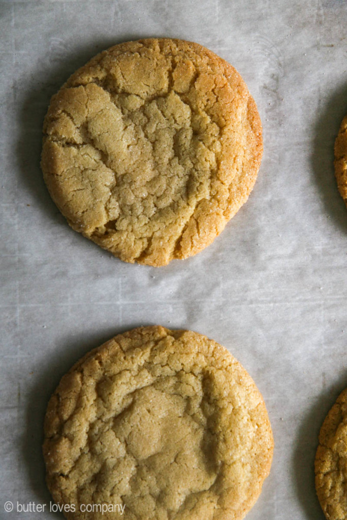 chewy-crunchy-bakery-style-sugar-cookies-3
