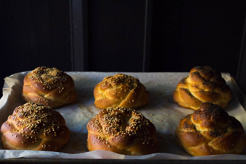 mini-challah-loaves