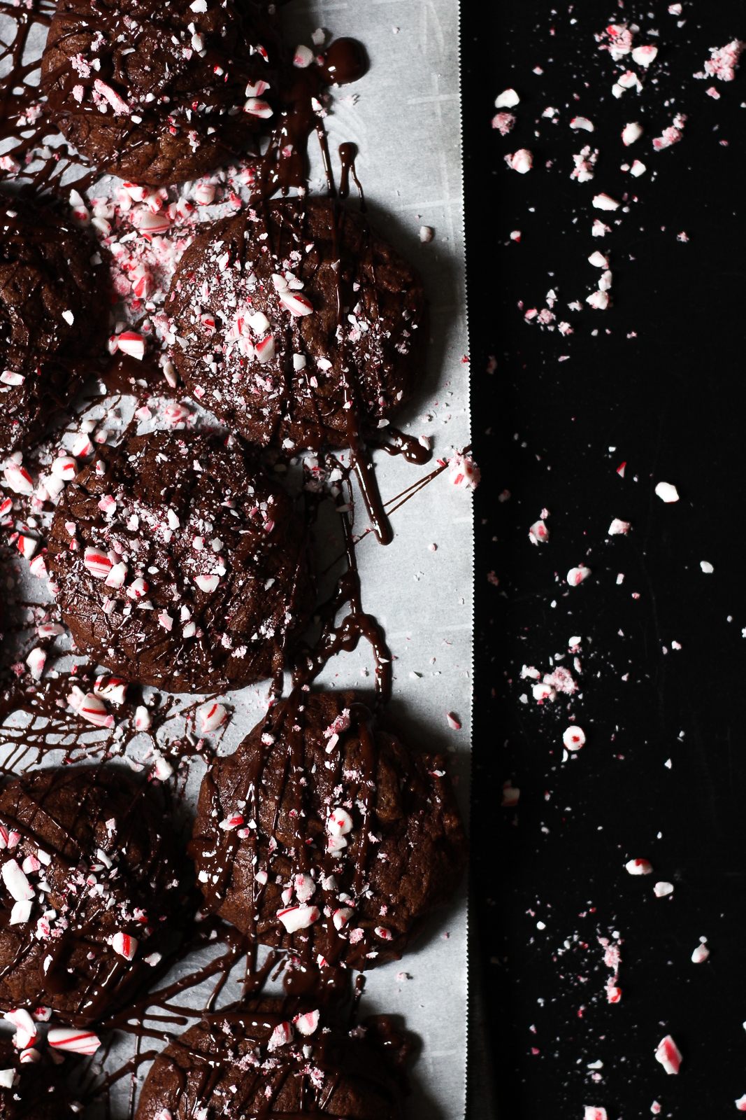 drizzled chocolate peppermint cookies | butter loves company