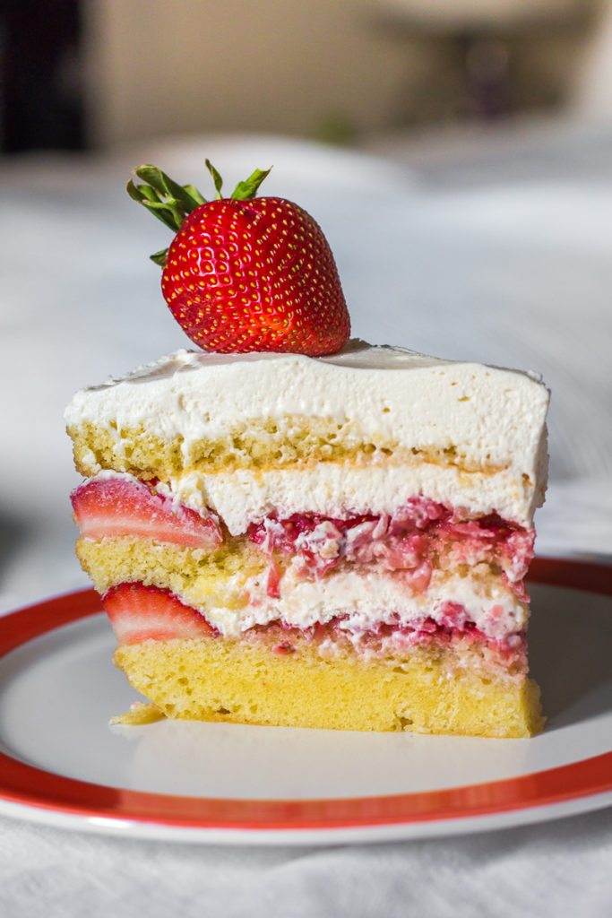 blog-strawberry-shortcake-cake-1