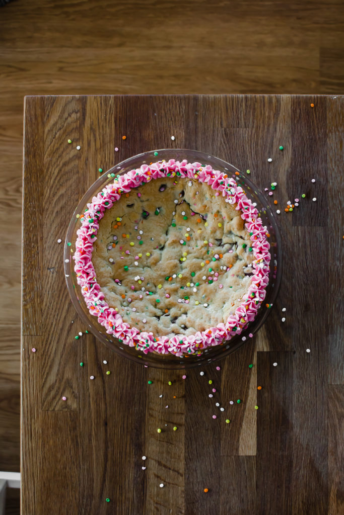 funfetti-cookie-cake