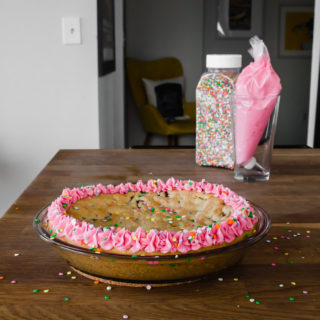 funfetti-cookie-cake